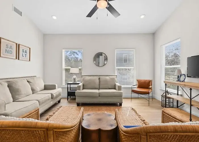 Morgan House Access 4 Bikes Sleeps 7 Holiday home Gulf Shores