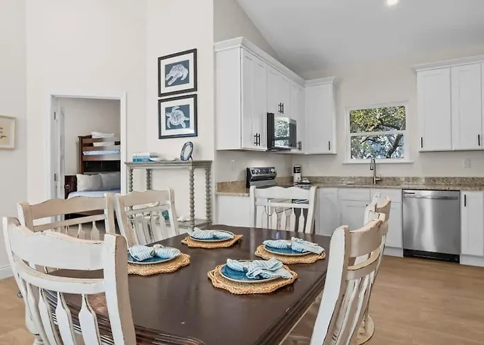 Morgan House Access 4 Bikes Sleeps 7 Holiday home *