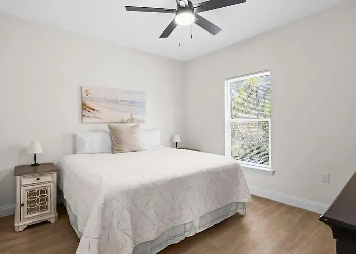 Morgan House Access 4 Bikes Sleeps 7 * Gulf Shores